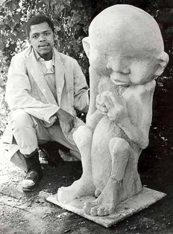 DUMILE in Johannesburg, 1966, with one of his sculptures in Plaster of Paris