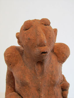 DUMILE "Figure I.", 1965 - terracotta - 028x013x015 cm (close-up)