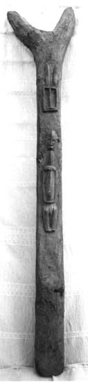 "Dogon Toguna Post" (Mali) - wood - 203x41 cm (PELMAMA)